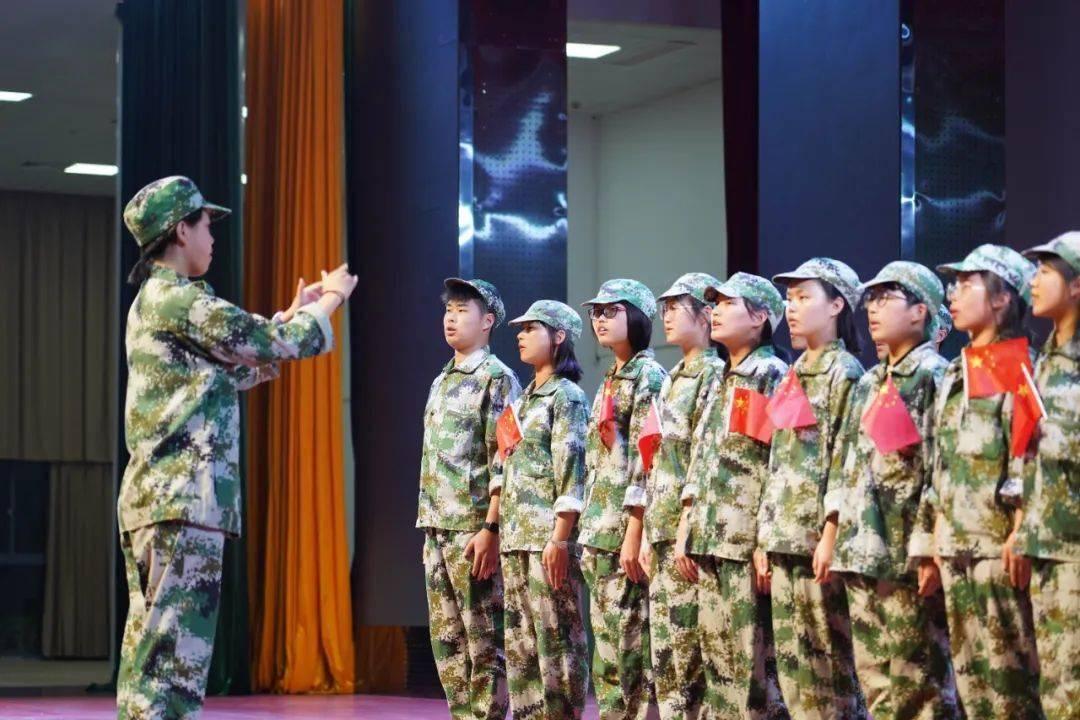 中国武侠小说四大宗师分别指的是谁？
